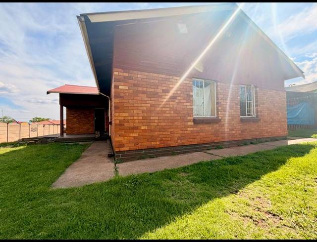 9 BEDROOM HOUSE FOR SALE IN VANDERBIJLPARK CW 6